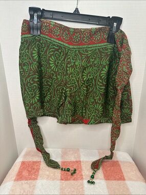 Junglee Billee size L/XL Green and Red Paisley Wrap Skirt- with pockets (4)